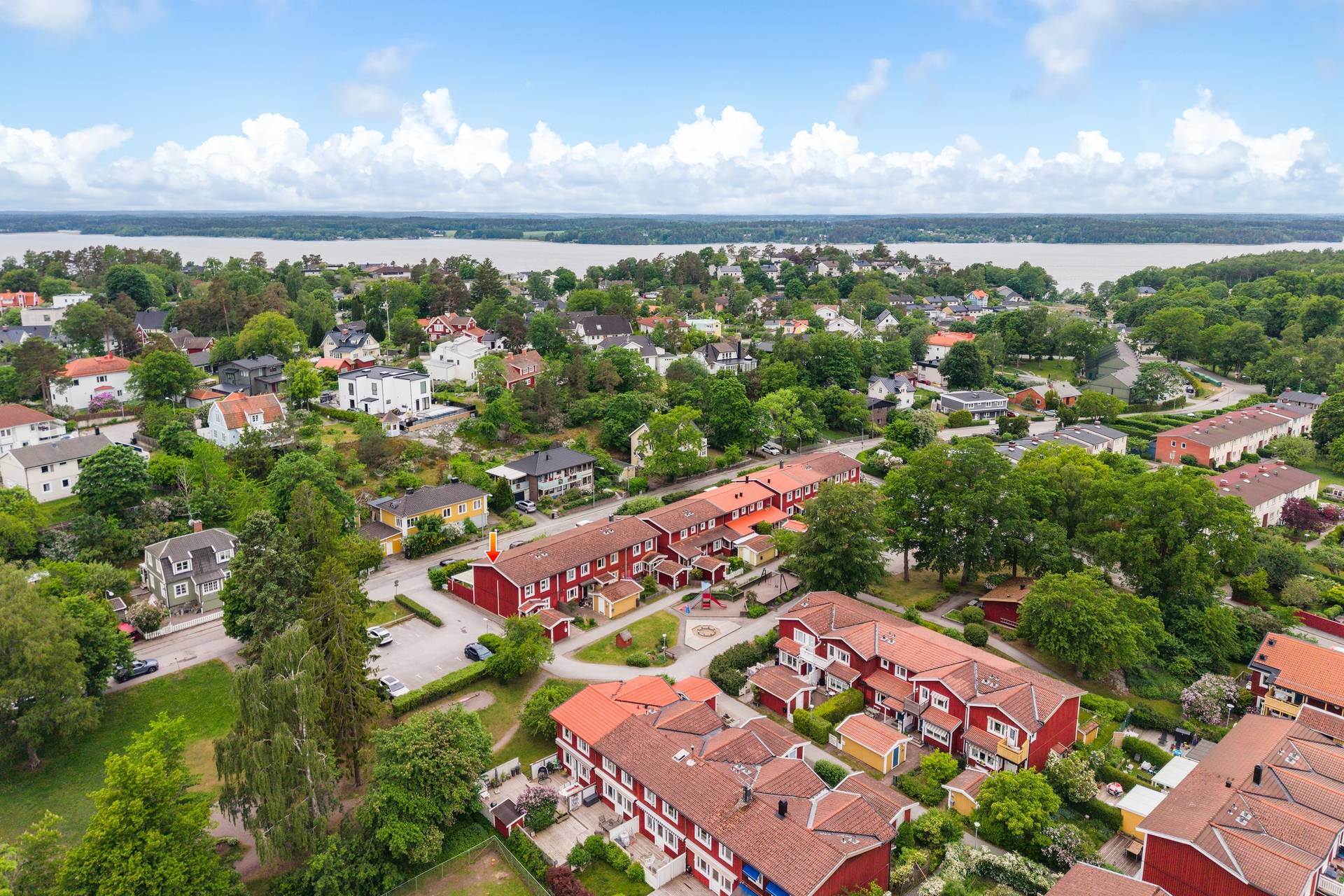 5 rum radhus på Oxelbärsgränd 24 Hässelby Södra Villastad, Stockholms kommun - bild 2
