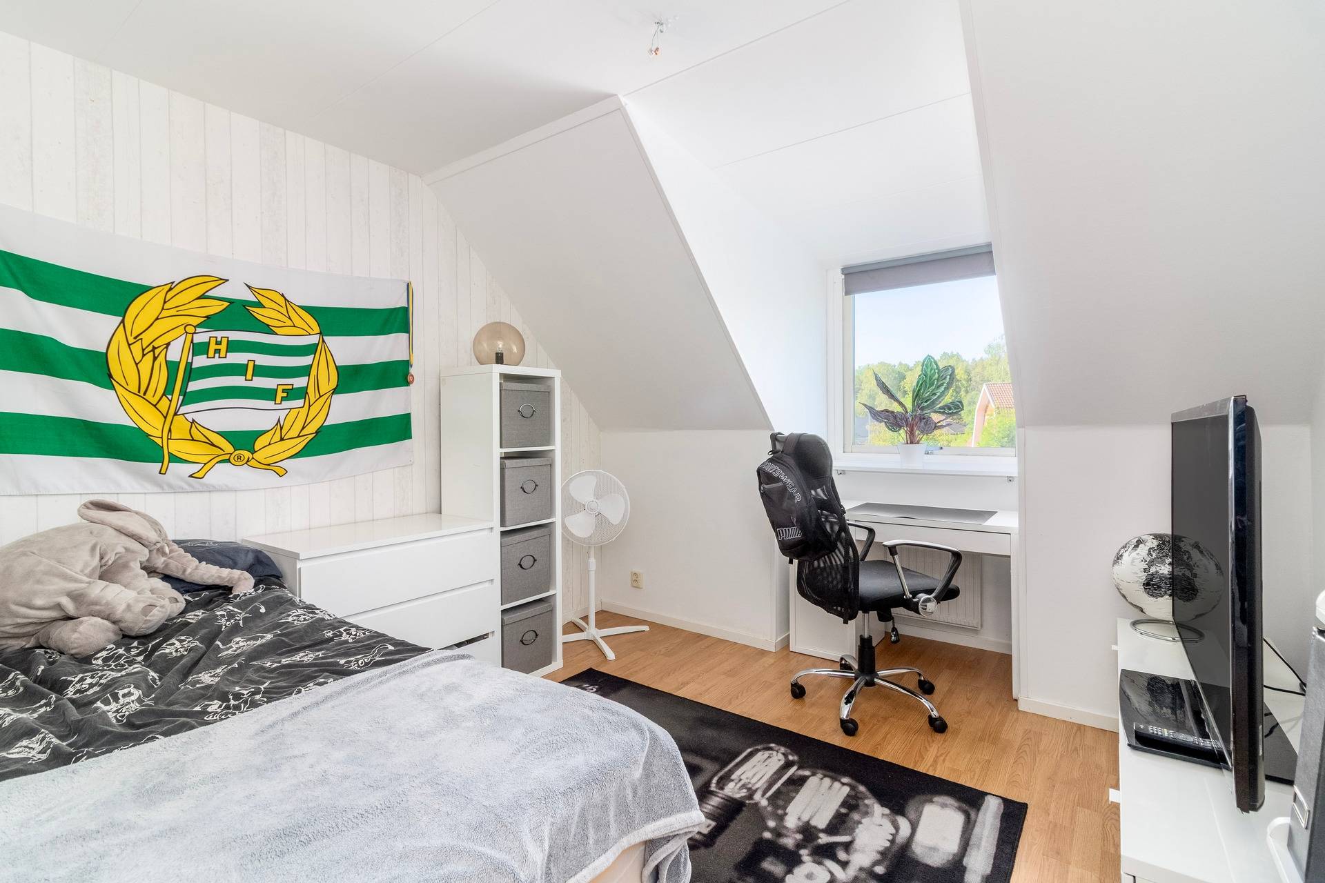 5 rum Parhus på Öknavägen 183 Hällby Eskilstuna kommun - bild 25
