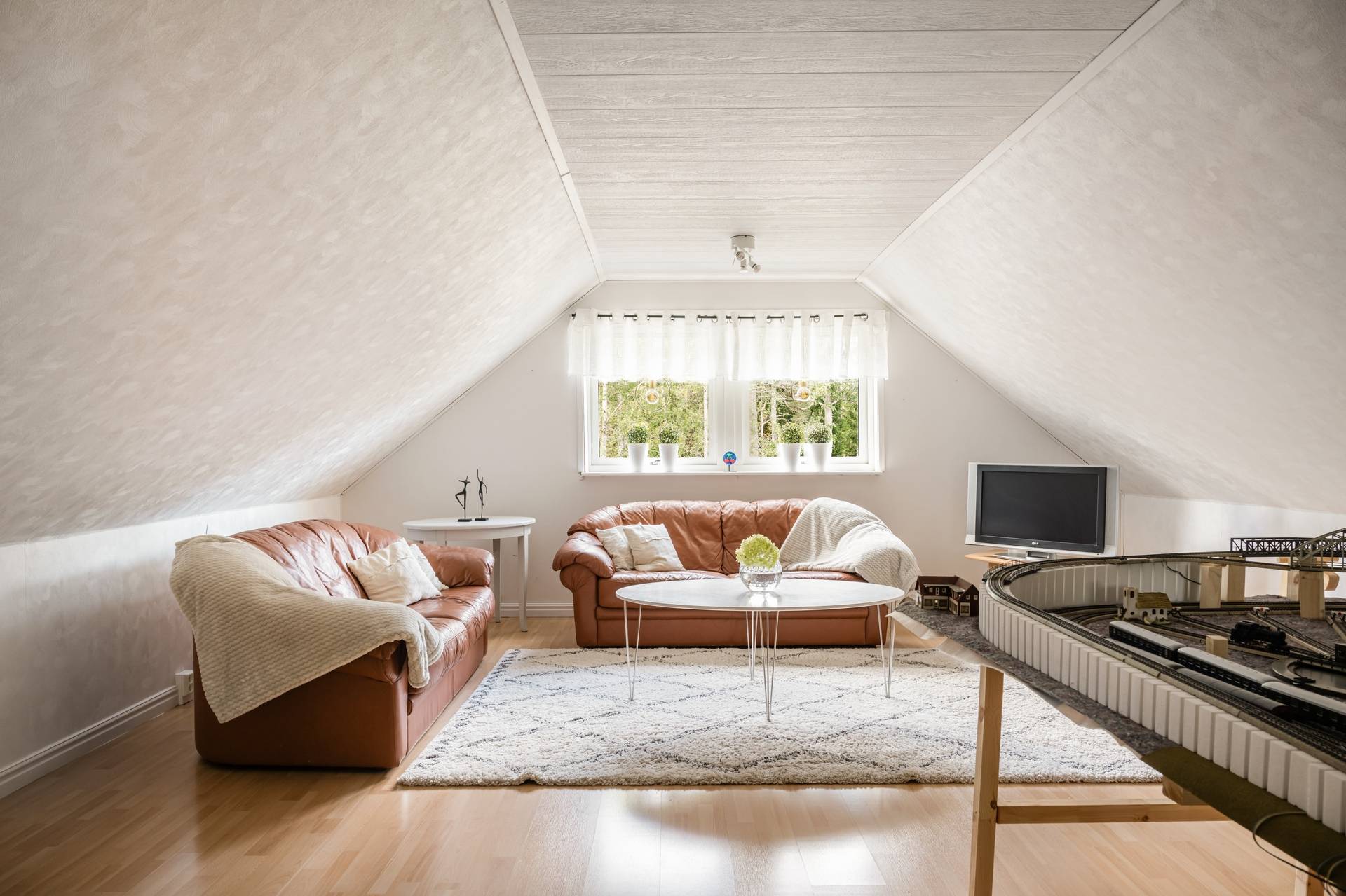 6 rum Villa på Israel Perssons väg 24 Västra Skärgårdsstad Österåkers kommun - bild 38