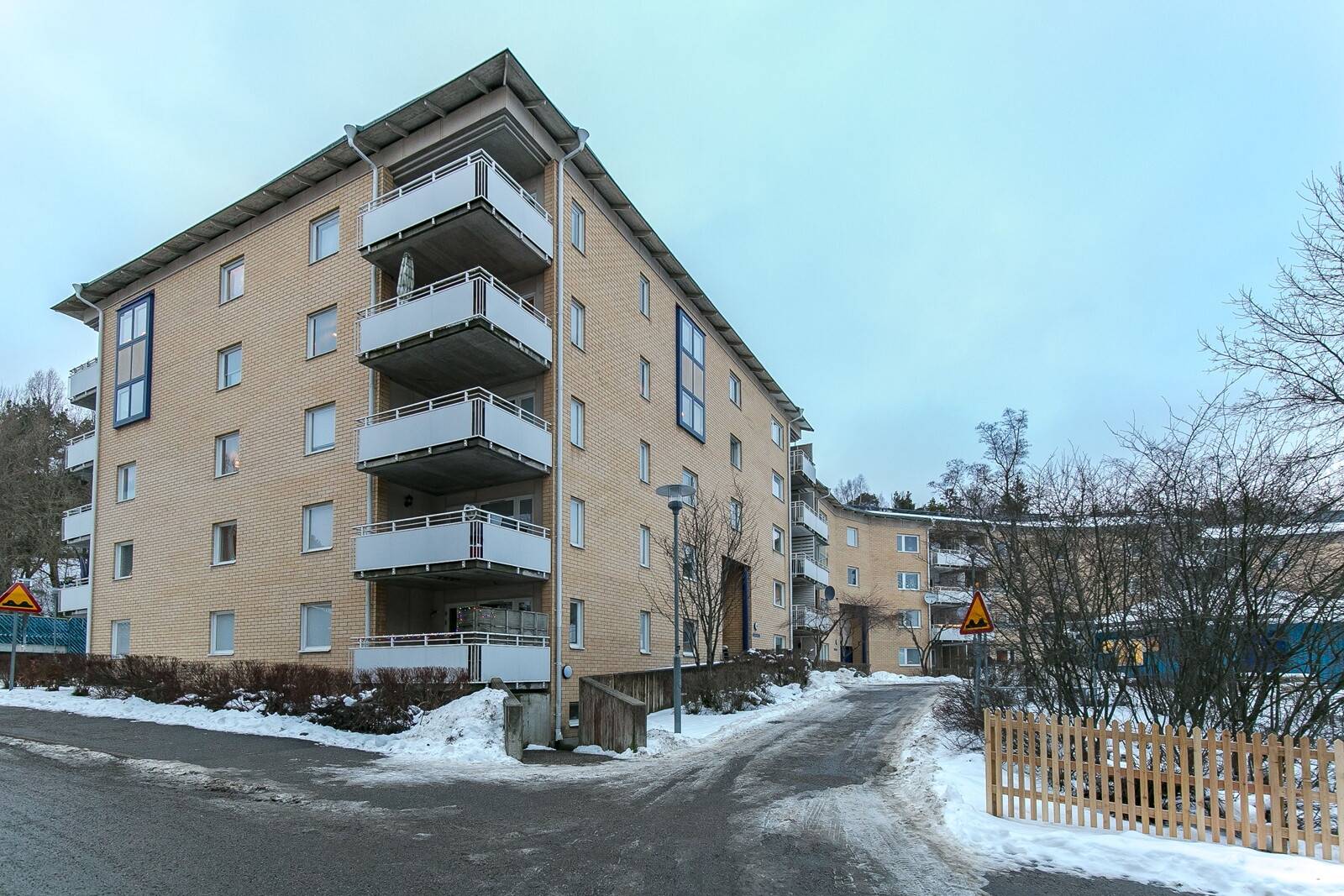 3 rum Lägenhet på Mangårdsvägen 23, bv Visättra Ängar Huddinge kommun - bild 2