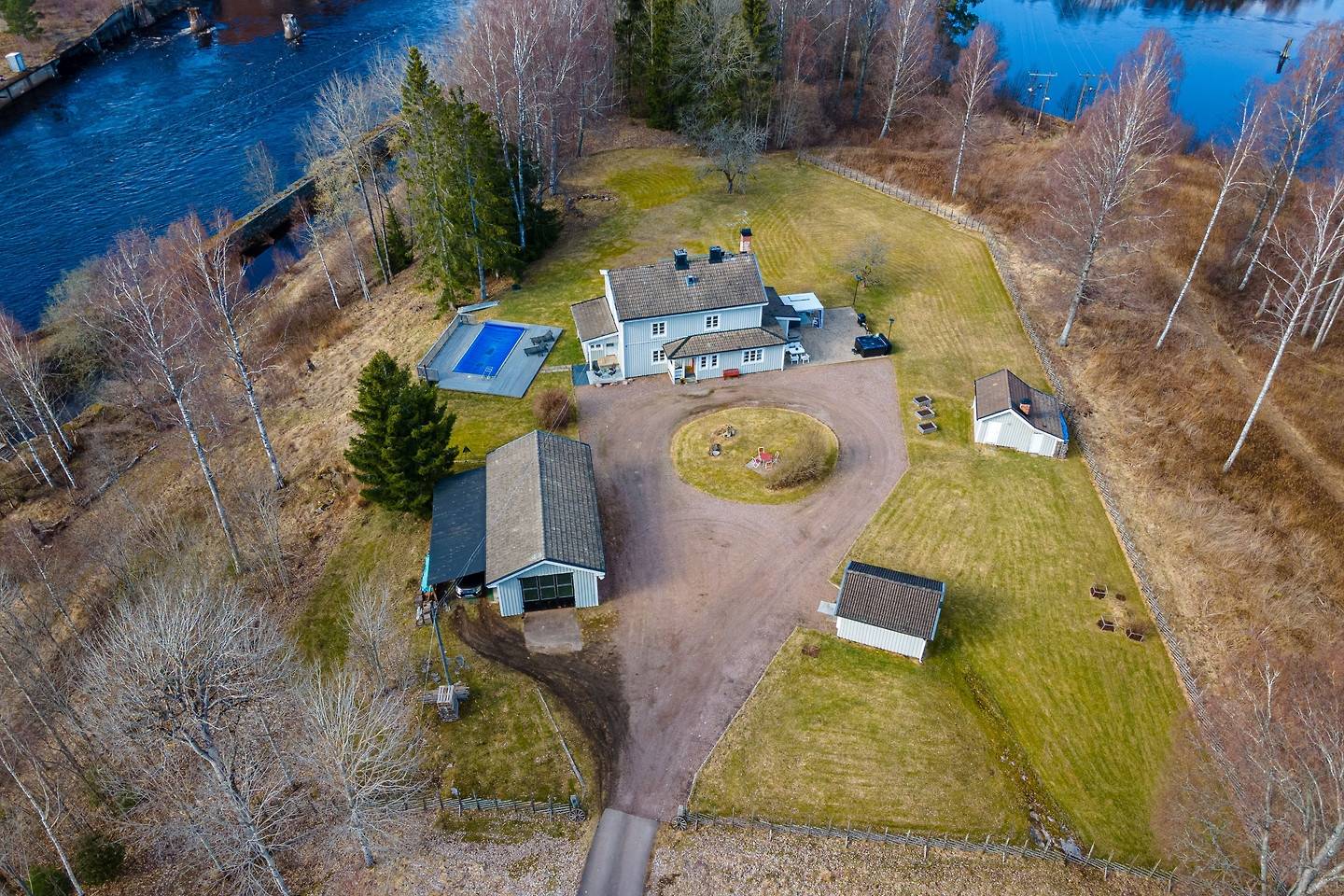 8 rum Villa på Noragatan 7 Forshaga-skived Forshaga kommun - bild 3