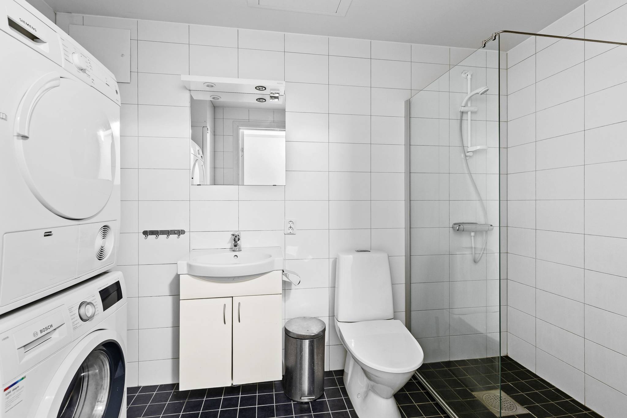 3 rum Lägenhet på Oddegatan 10 Kista Gård Stockholms kommun - bild 2