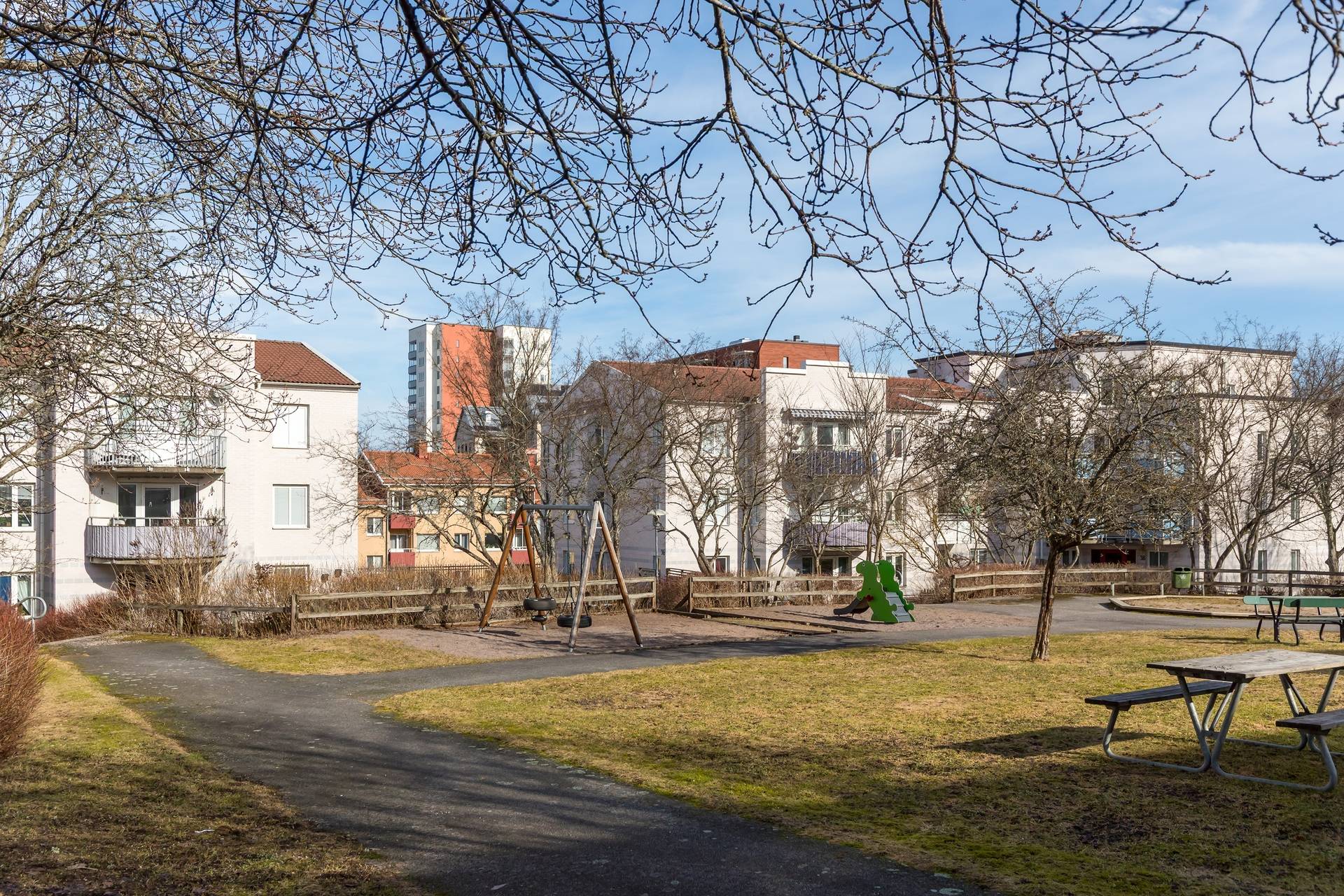 4 rum Lägenhet på Södergatan 36 Märsta Centralt Sigtuna kommun - bild 3