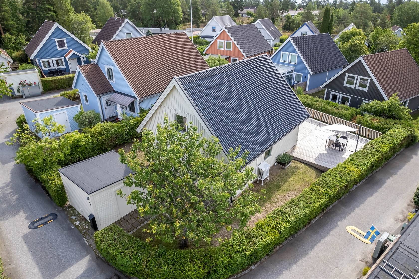 5 rum Kedjehus på PLOMMONVÄGEN 3 Viksjö Järfälla kommun - bild 9