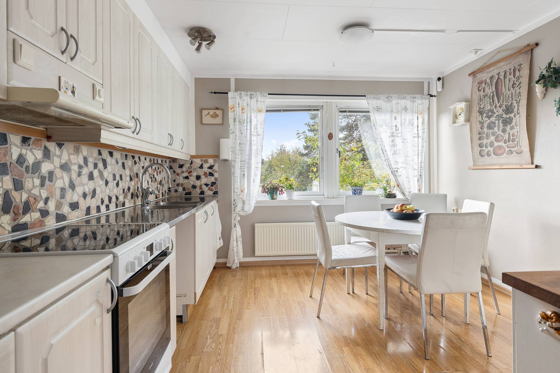 5 rum Villa på Fackelvägen 21 Skokloster Håbo kommun - bild 14