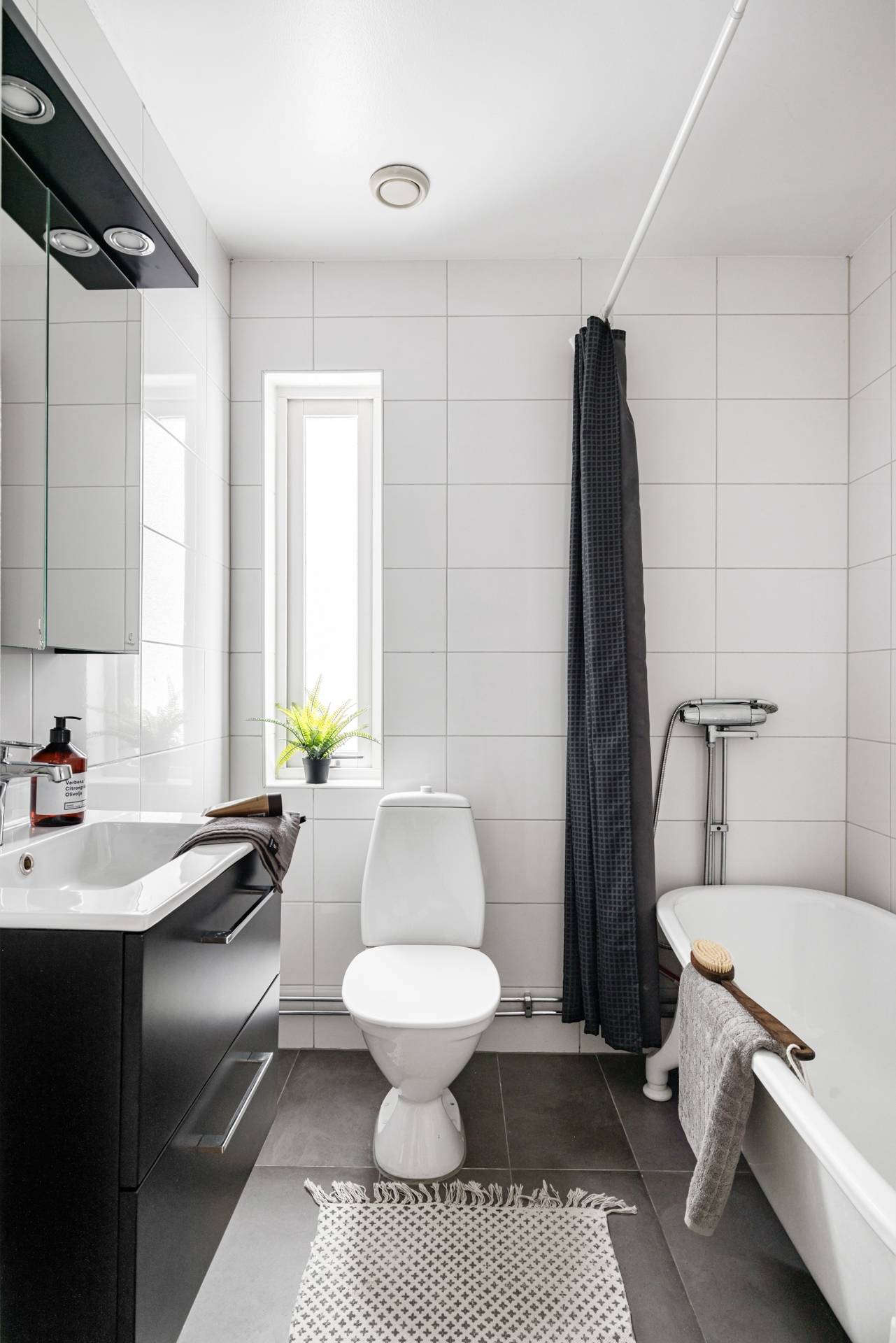5 rum Parhus på Almarevägen 7H Stäket Järfälla kommun - bild 35