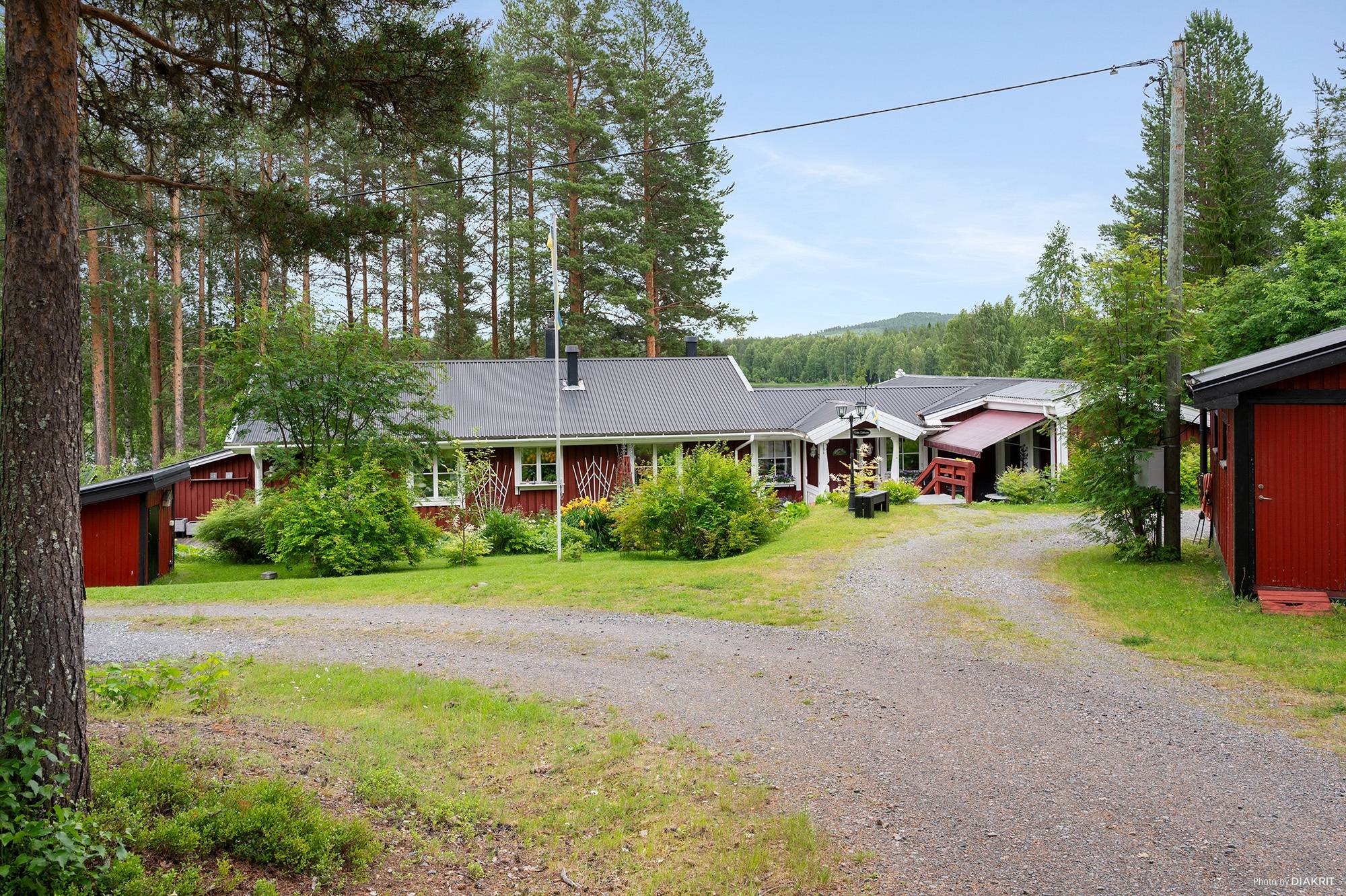 143 m² Vinterbonat fritidshus på Södra Niemisel 960 Södra Niemisel Luleå kommun - bild 17