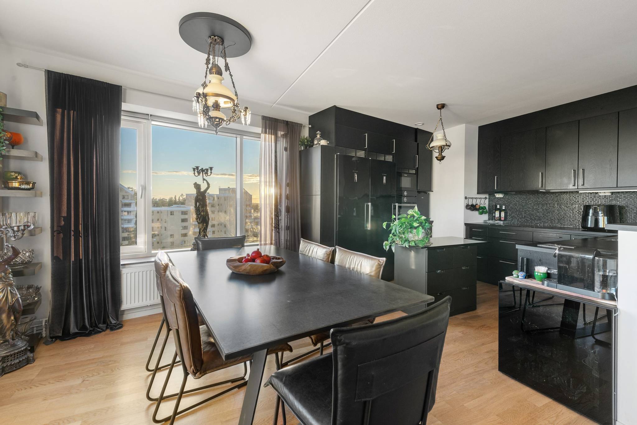 4 rum lägenhet på Borgarfjordsgatan 21B Kista, Stockholms kommun - bild 2