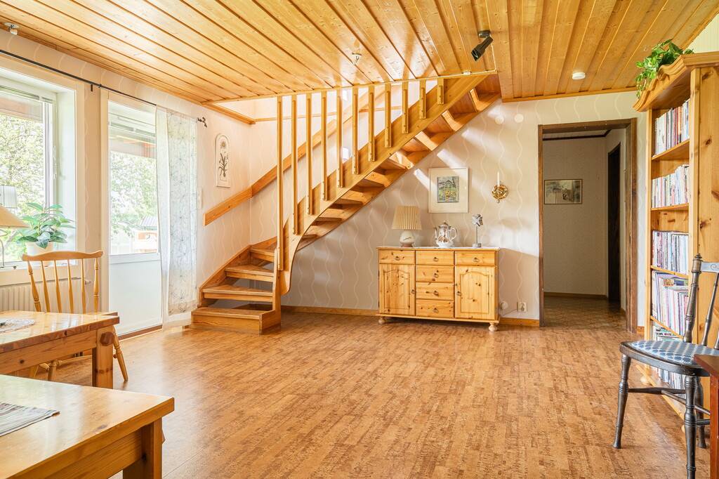 8 rum Villa på Karlsrovägen 15 Domsjö Örnsköldsviks kommun - bild 23