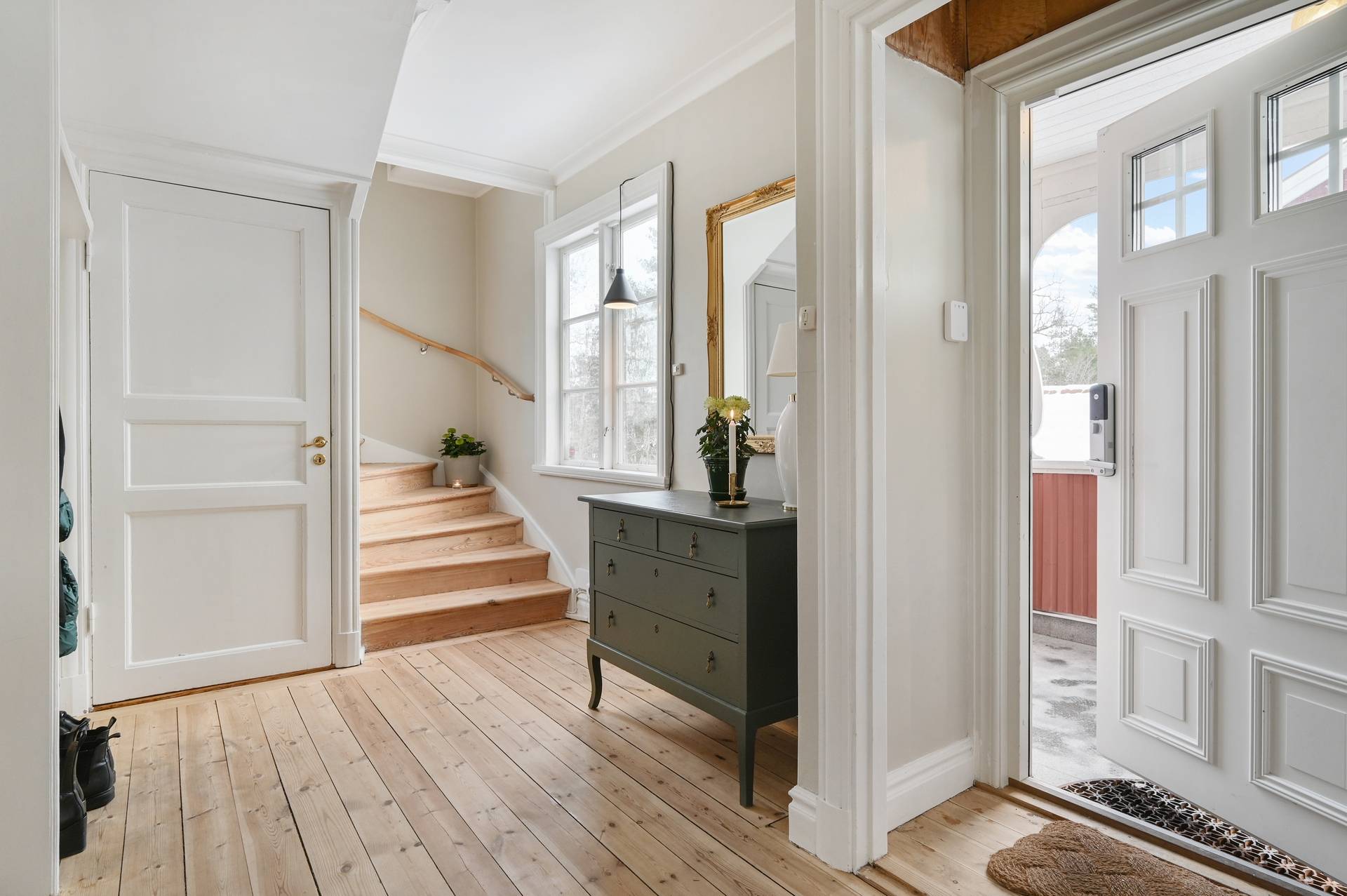 5 rum Villa på Kronvägen 19B Bromsten Stockholms kommun - bild 8