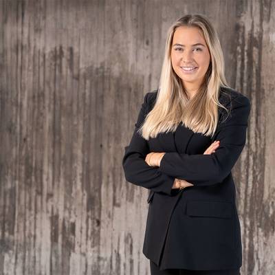 Mäklare Maja Spennare
