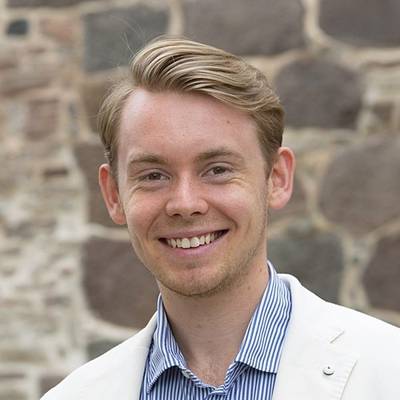 Mäklarbild på Philip Öberg