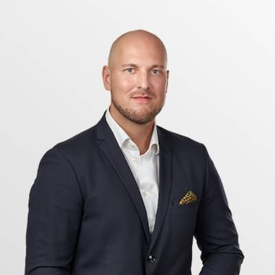 Mäklare Michael Johansson