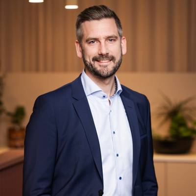 Mäklarbild på Niclas Fritz
