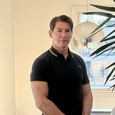 Fredrik Loneux