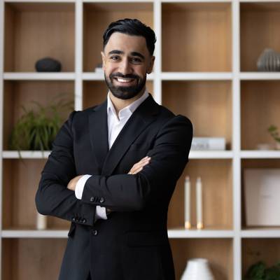 Mäklarbild på Kevin Ibrahim