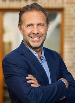 Mäklare Magnus Engdahl