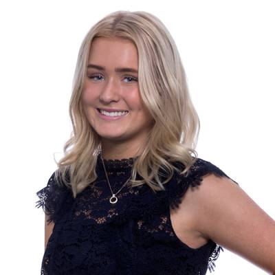 Mäklarbild på Jennifer Strand