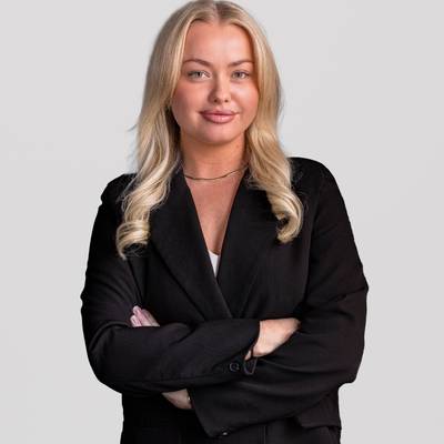 Mäklarbild på Emily Bohlin