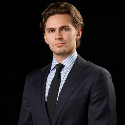 Mäklare Albin Lovesand