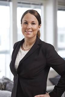 Mäklare Maria Ekängen