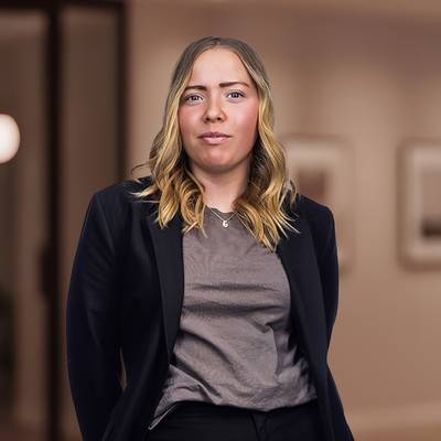 Mäklarbild på Emma Lindberg