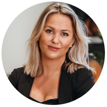 Mäklare Johanna Udd