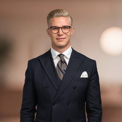 Mäklarbild på Anton Borbos