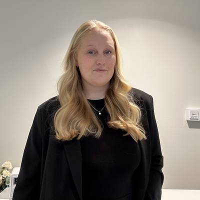 Mäklare Tova Bonander