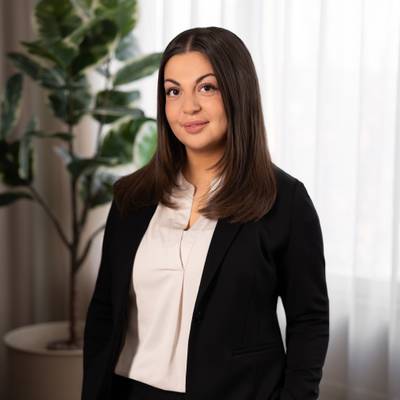 Mäklarbild på Anna-Maria Khouri
