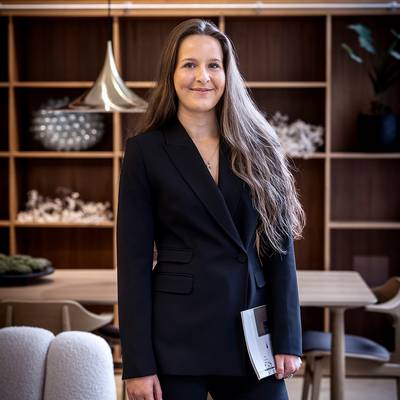 Mäklarbild på Melek Salievski
