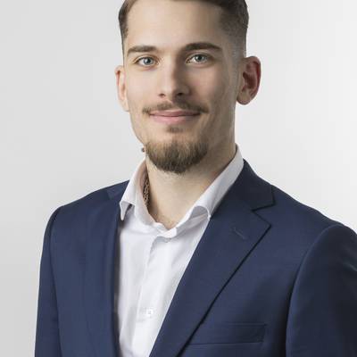 Mäklarbild på Arlind Kutllovci