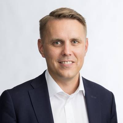 Mäklarbild på Niklas Kristersson