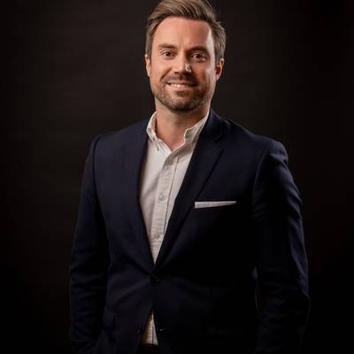 Mäklarbild på Fredrik Wiman