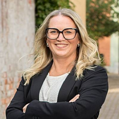 Mäklarbild på Elin Nyström