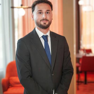 Mäklarbild på Alexander Yousif