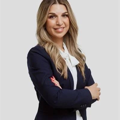 Mäklarbild på Mariam Gewriye