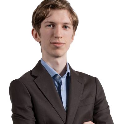 Mäklare Simon Lestander