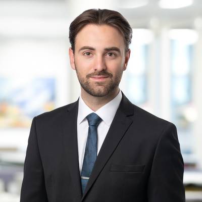 Mäklare Viktor Engelbrektsson