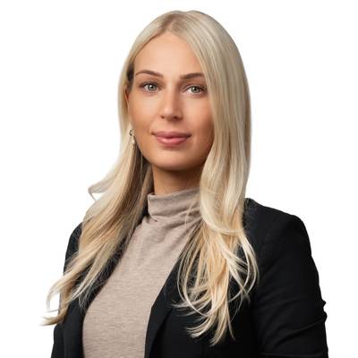 Mäklarbild på Amanda Kujanpää