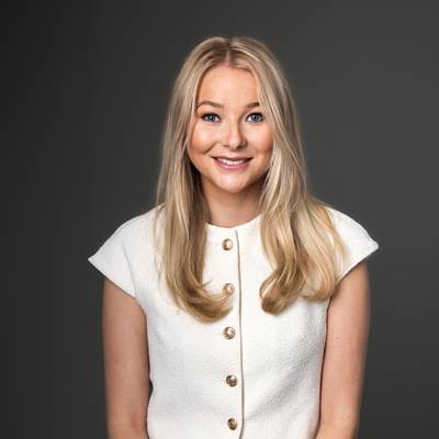 Mäklare Maja Andersson