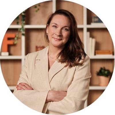 Mäklarbild på Hanna Ringström
