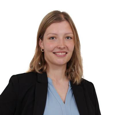 Mäklare Lina Mickelat