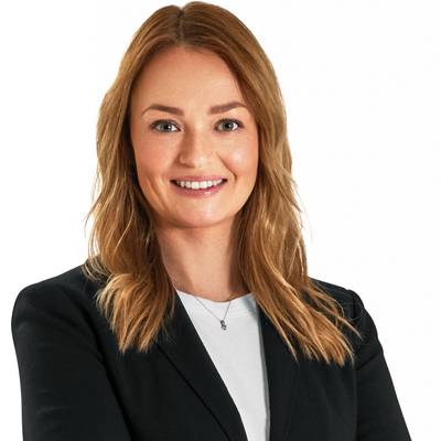 Mäklarbild på Charlotte Björkgren