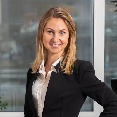 Mäklarbild på Anna Tidebrink
