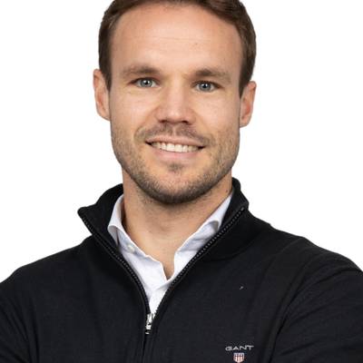 Mäklarbild på Joakim Carlström