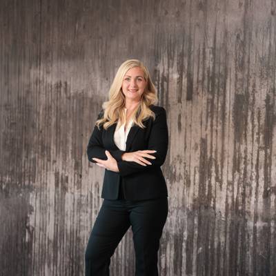 Mäklare Jennifer Ström Soussi