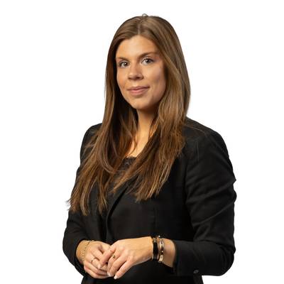 Mäklarbild på Olivia Sjöberg