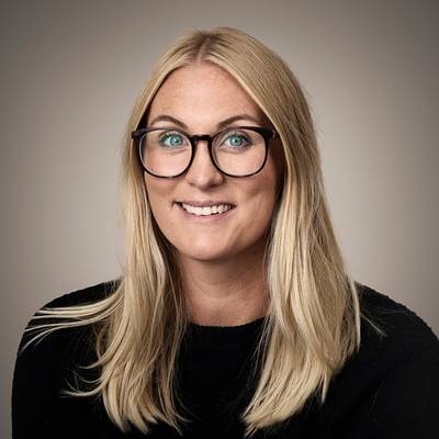 Mäklare Klara Hammarling
