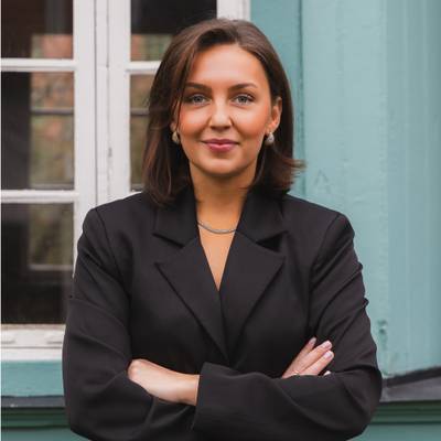 Mäklare Sofia Isehag